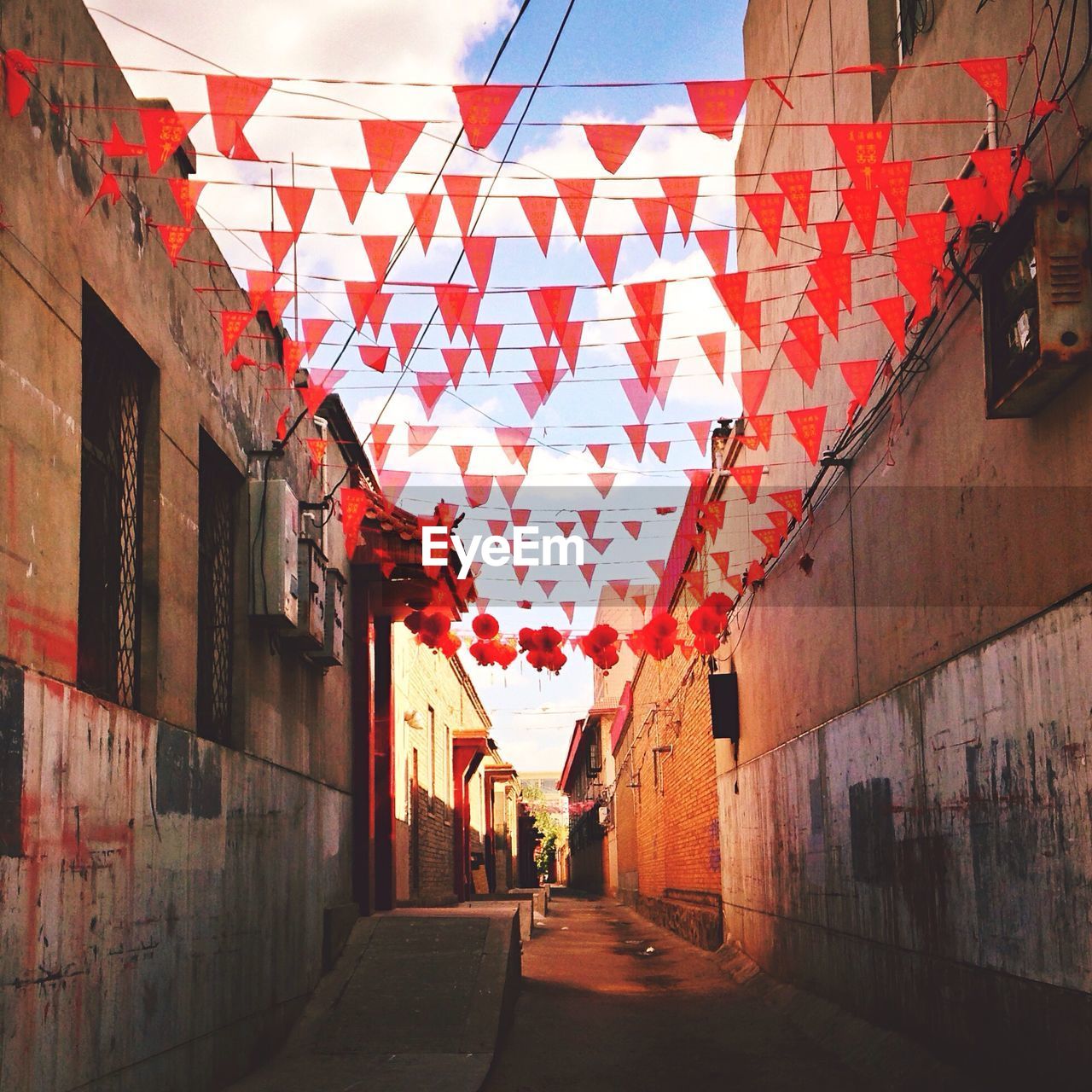 Bunting in alley