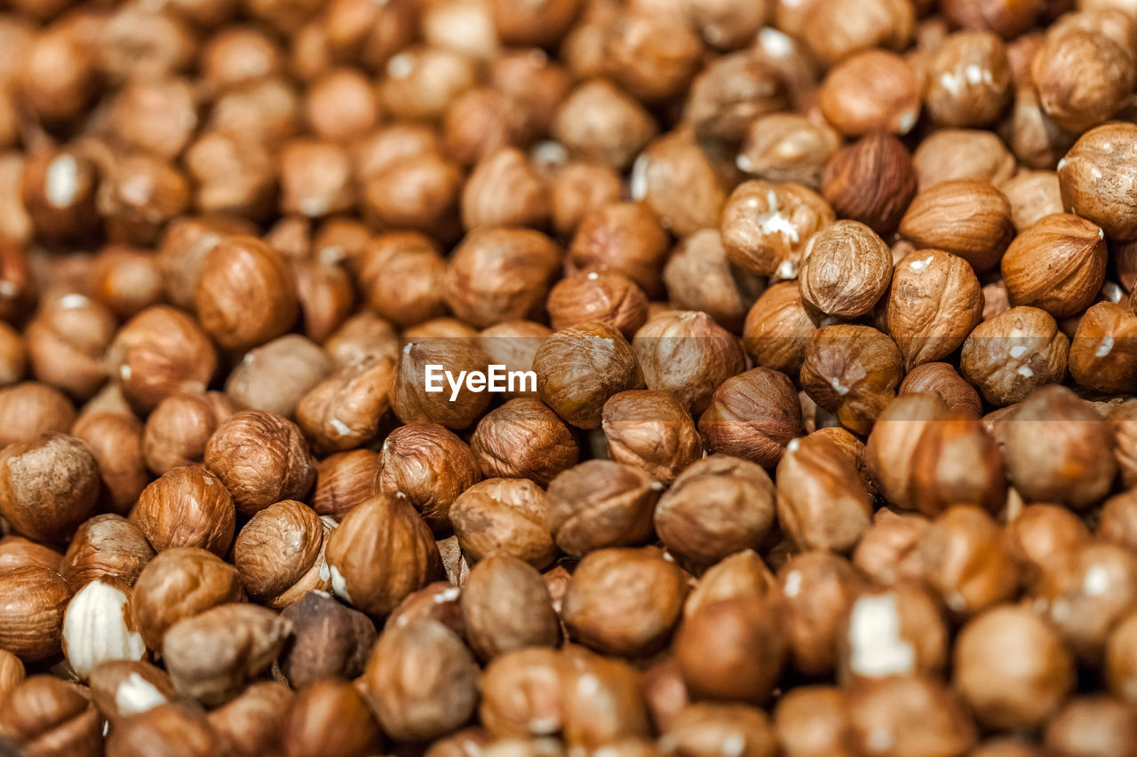 FULL FRAME SHOT OF COFFEE BEANS AT HOME
