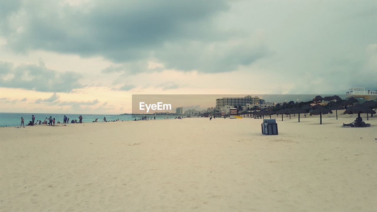 TRANQUIL VIEW OF BEACH