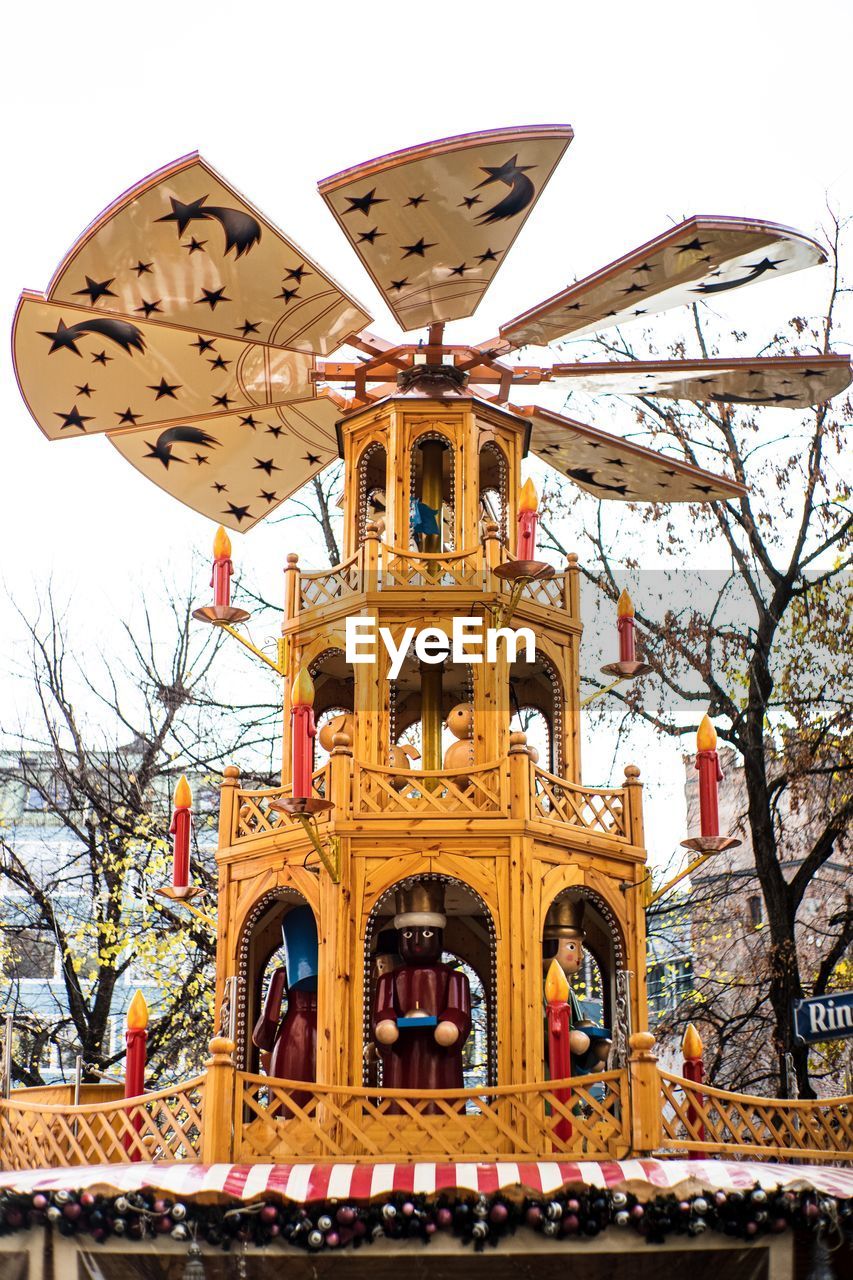 LOW ANGLE VIEW OF FERRIS WHEEL AGAINST SKY