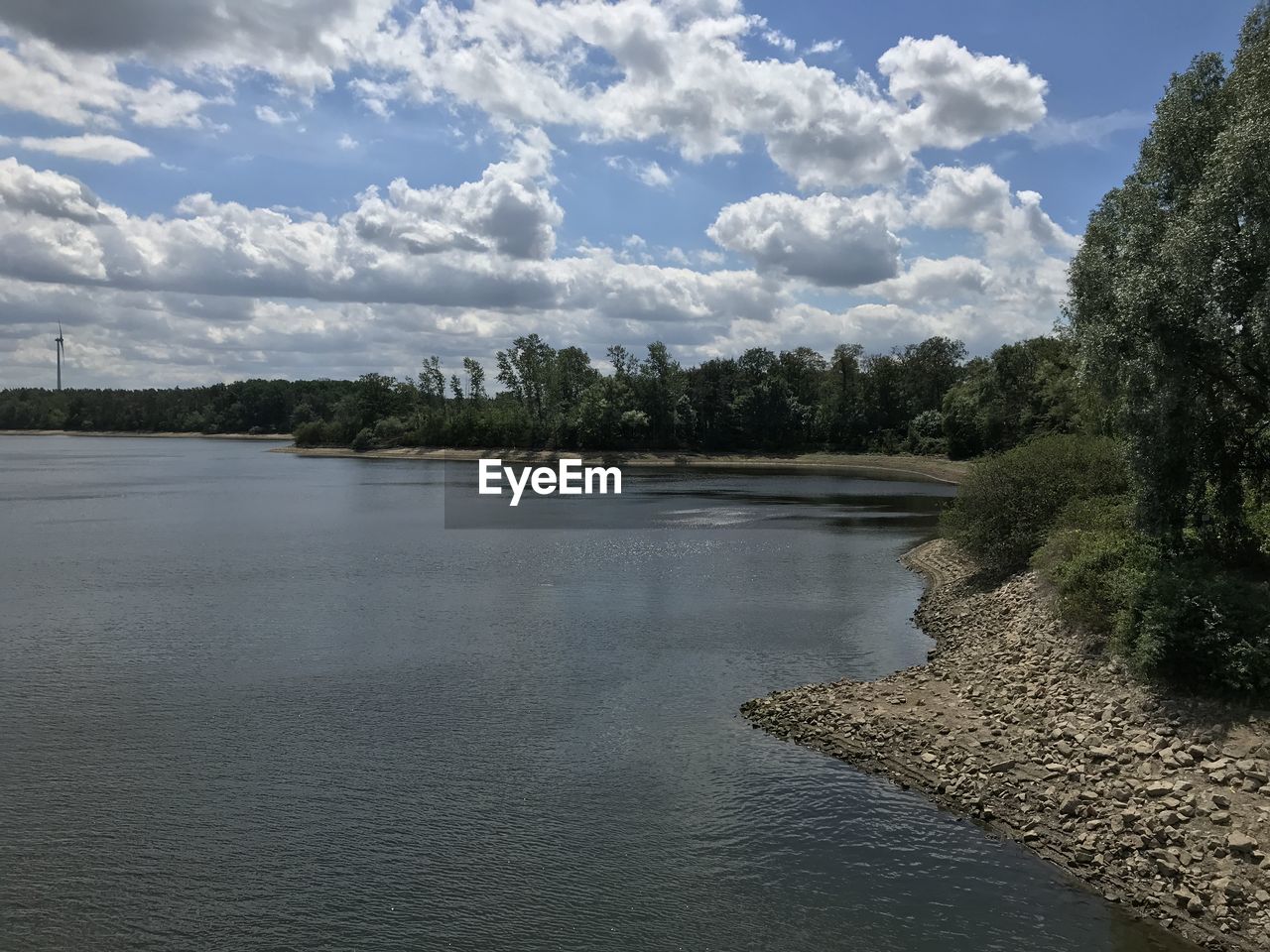 VIEW OF RIVER AGAINST SKY