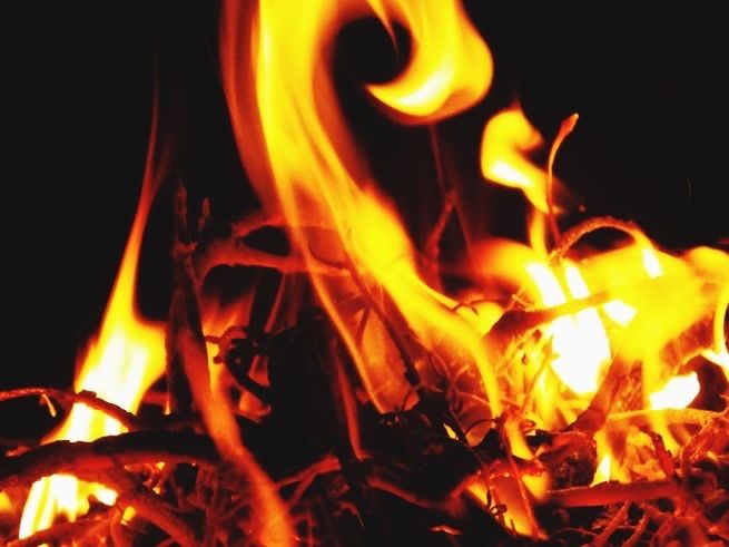 CLOSE-UP OF FIRE IN FIRE