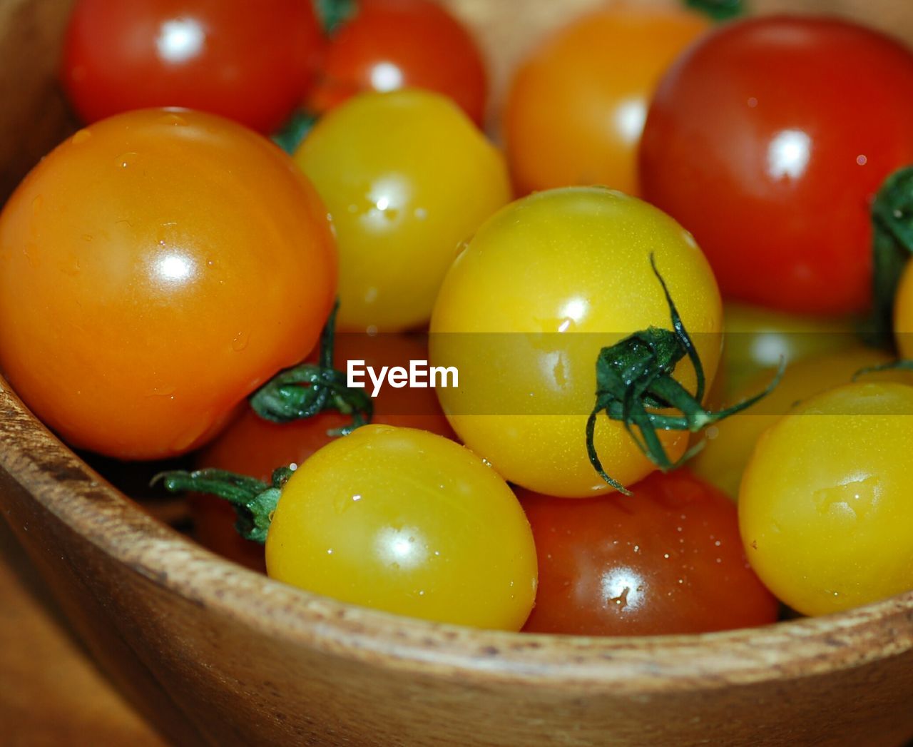 Close-up of cherry tomatoes in bowl