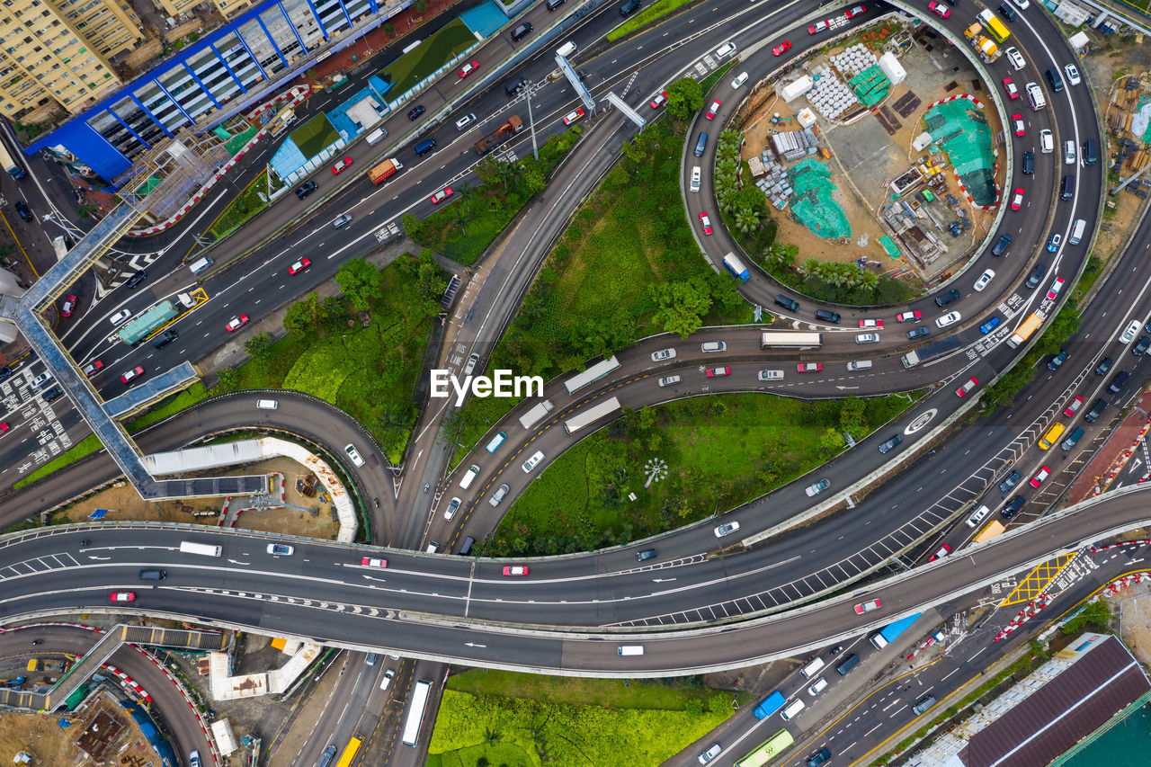 HIGH ANGLE VIEW OF ELEVATED ROAD