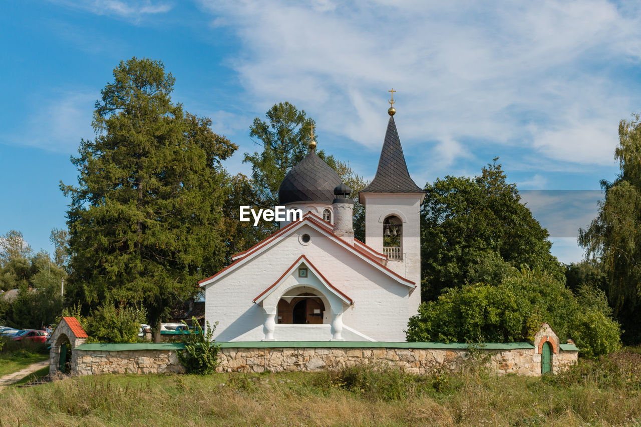 VIEW OF CATHEDRAL AGAINST SKY