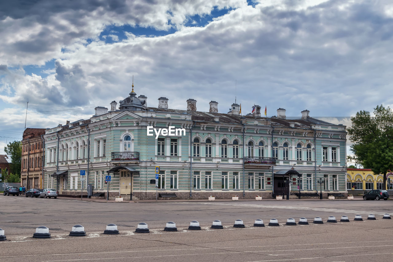 Uspenskaya square in uglich city center, russia