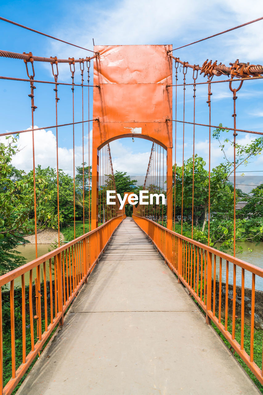 REAR VIEW OF BRIDGE ON FOOTBRIDGE