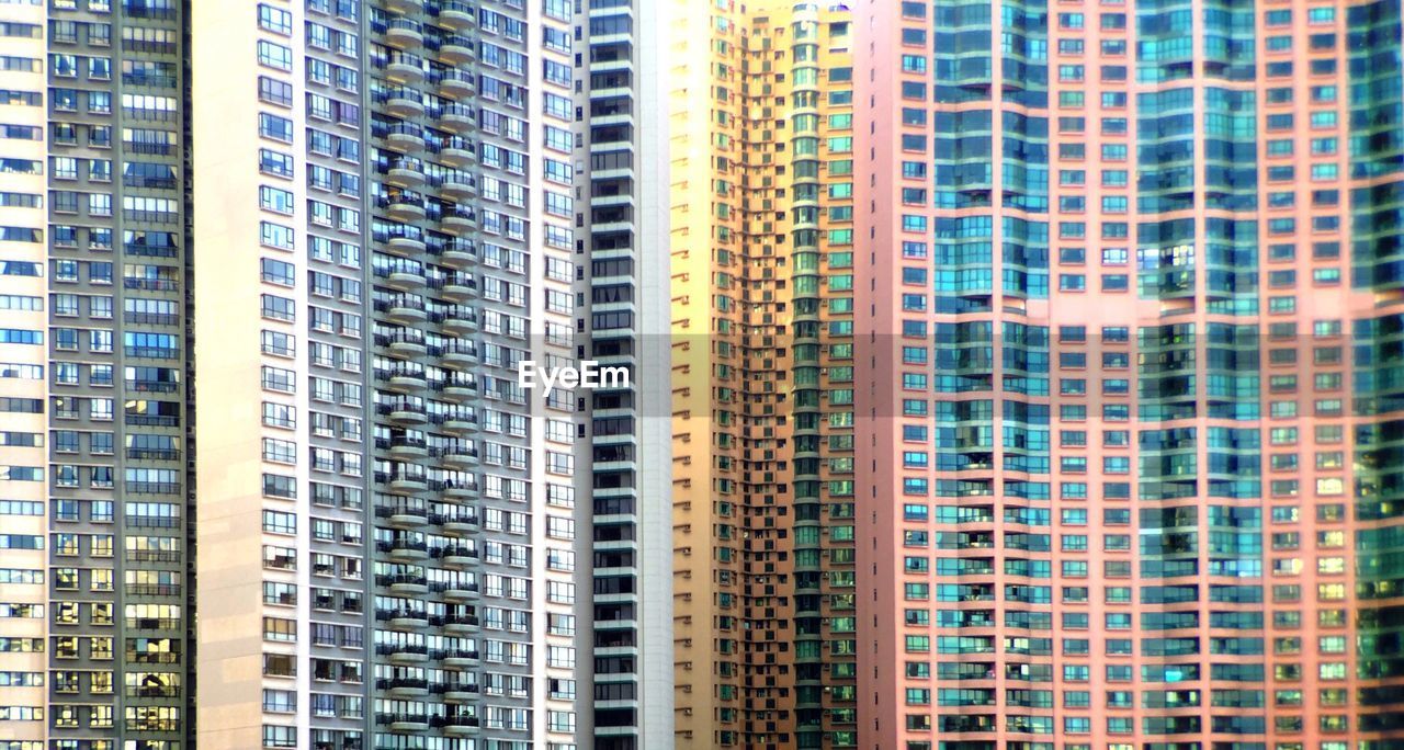 MODERN BUILDINGS IN CITY