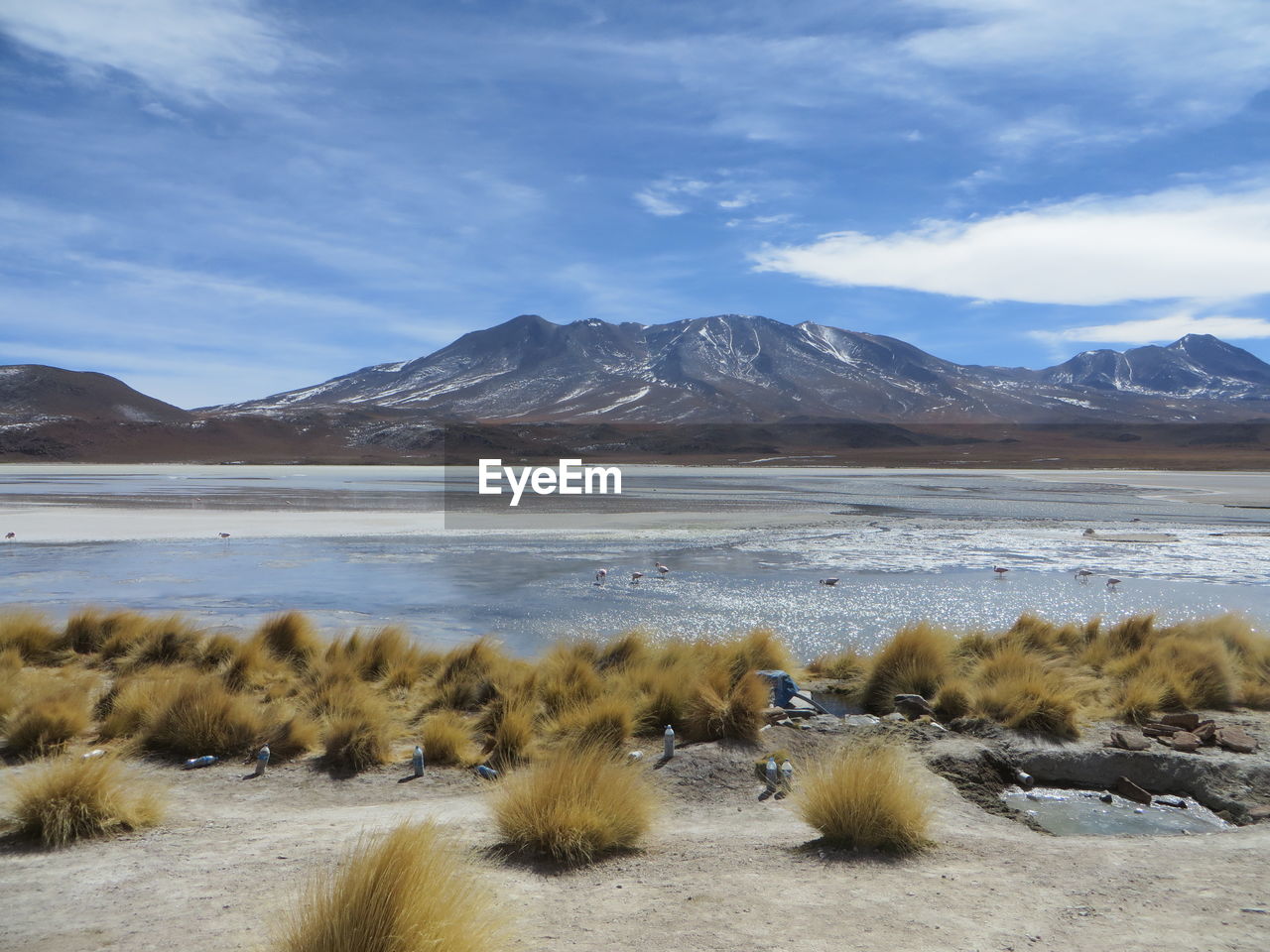 Scenic view of salar de uyuni against sky