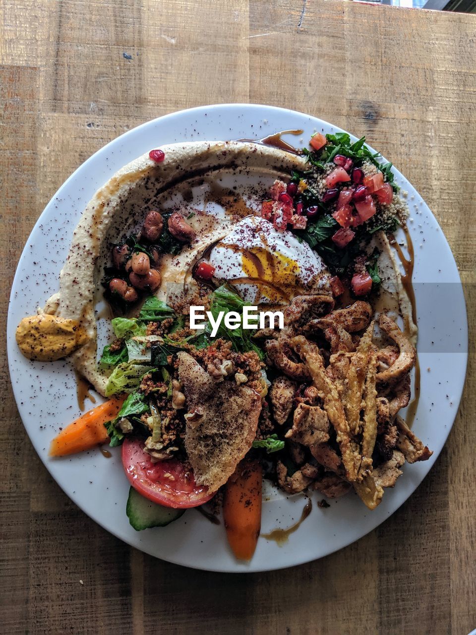 HIGH ANGLE VIEW OF MEAL SERVED IN PLATE