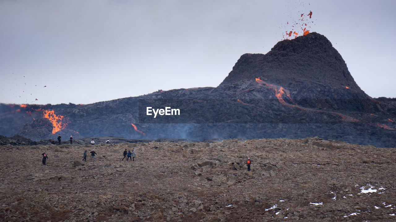 SCENIC VIEW OF VOLCANIC MOUNTAIN RANGE