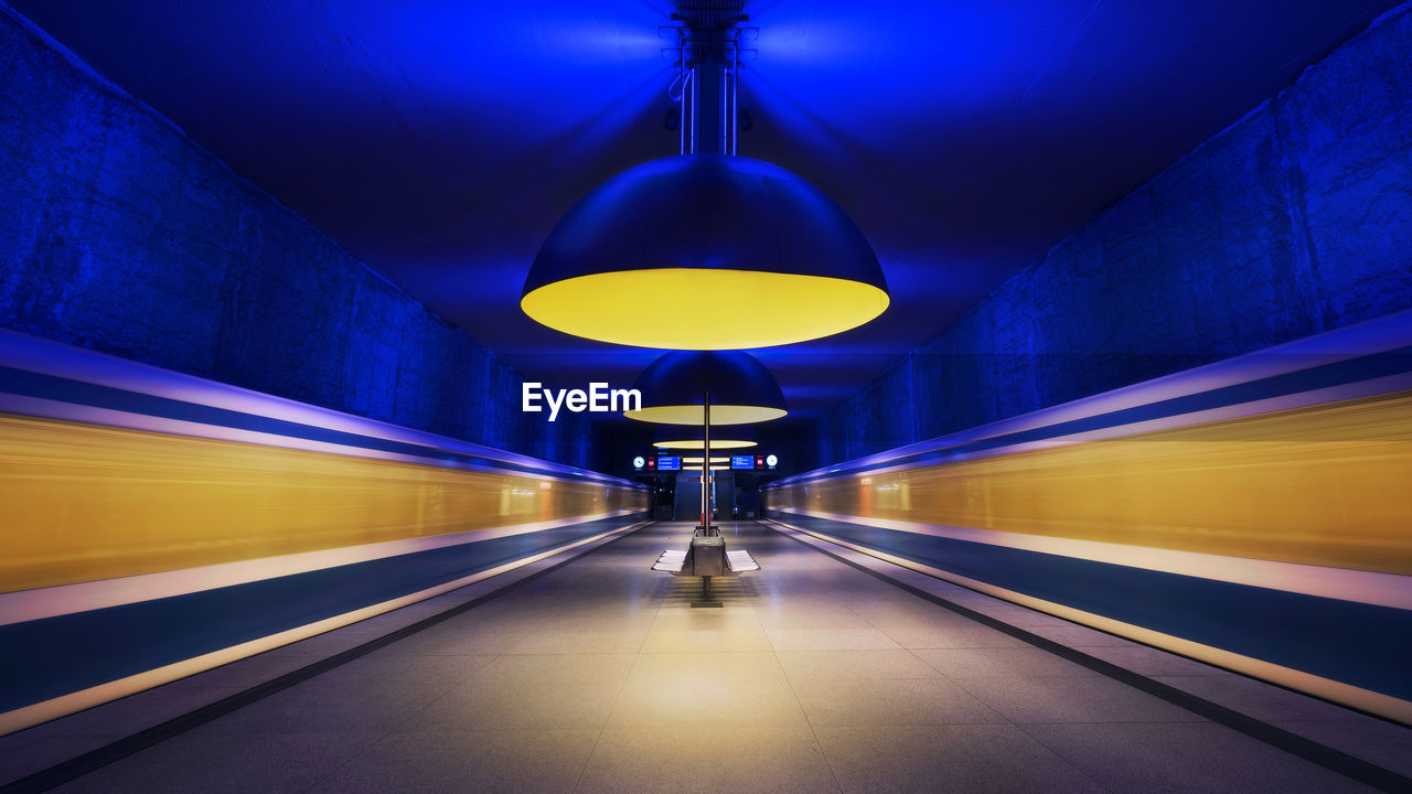 ILLUMINATED UNDERGROUND SUBWAY STATION PLATFORM