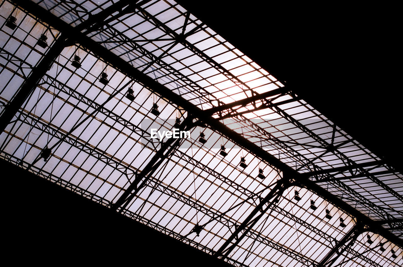 LOW ANGLE VIEW OF SKYLIGHT AGAINST SKY