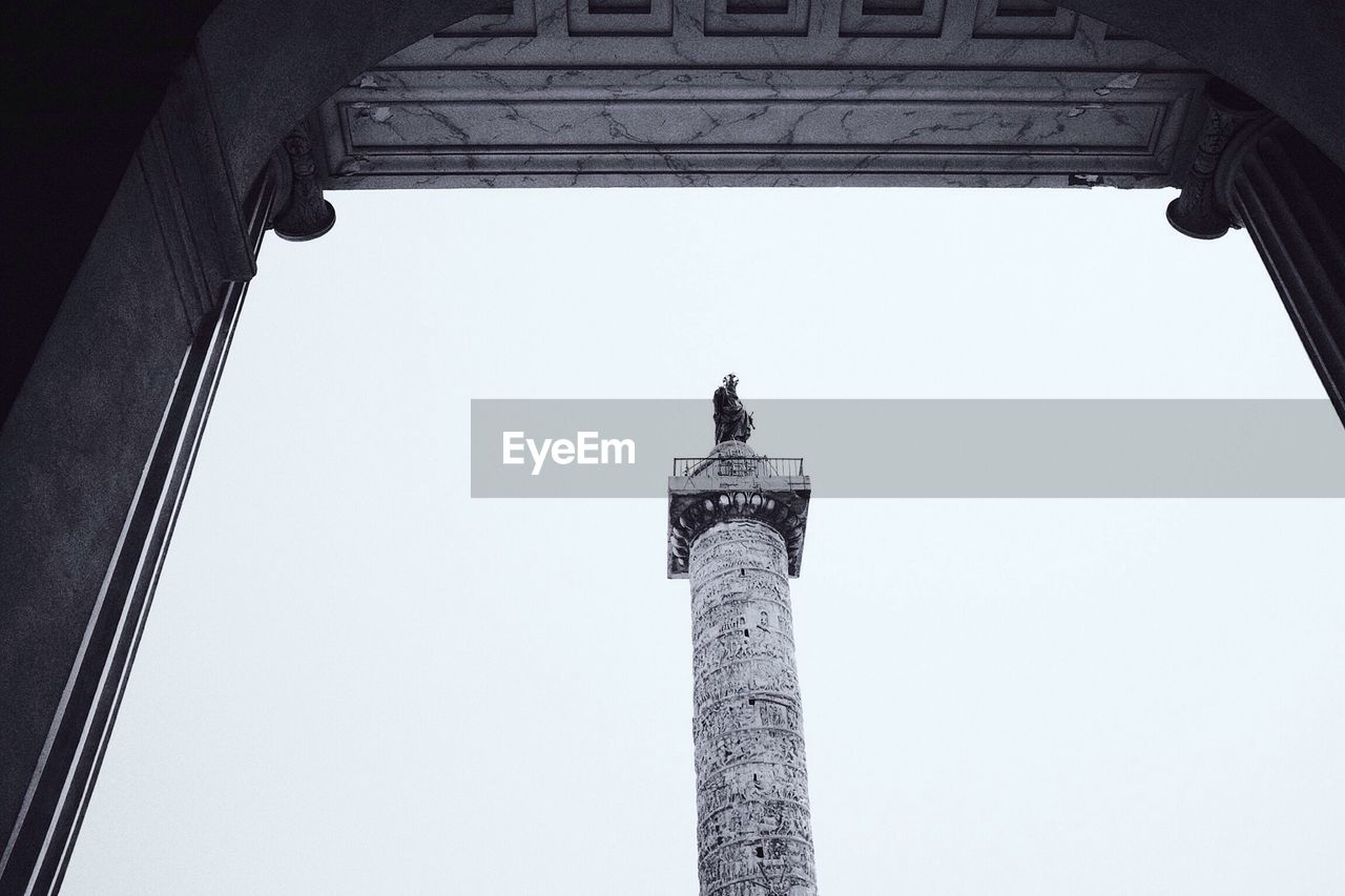 LOW ANGLE VIEW OF TOWER AGAINST CLEAR SKY