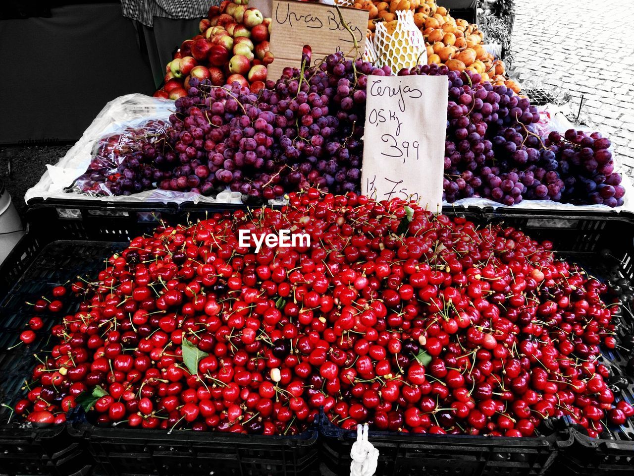 FRUITS FOR SALE IN MARKET