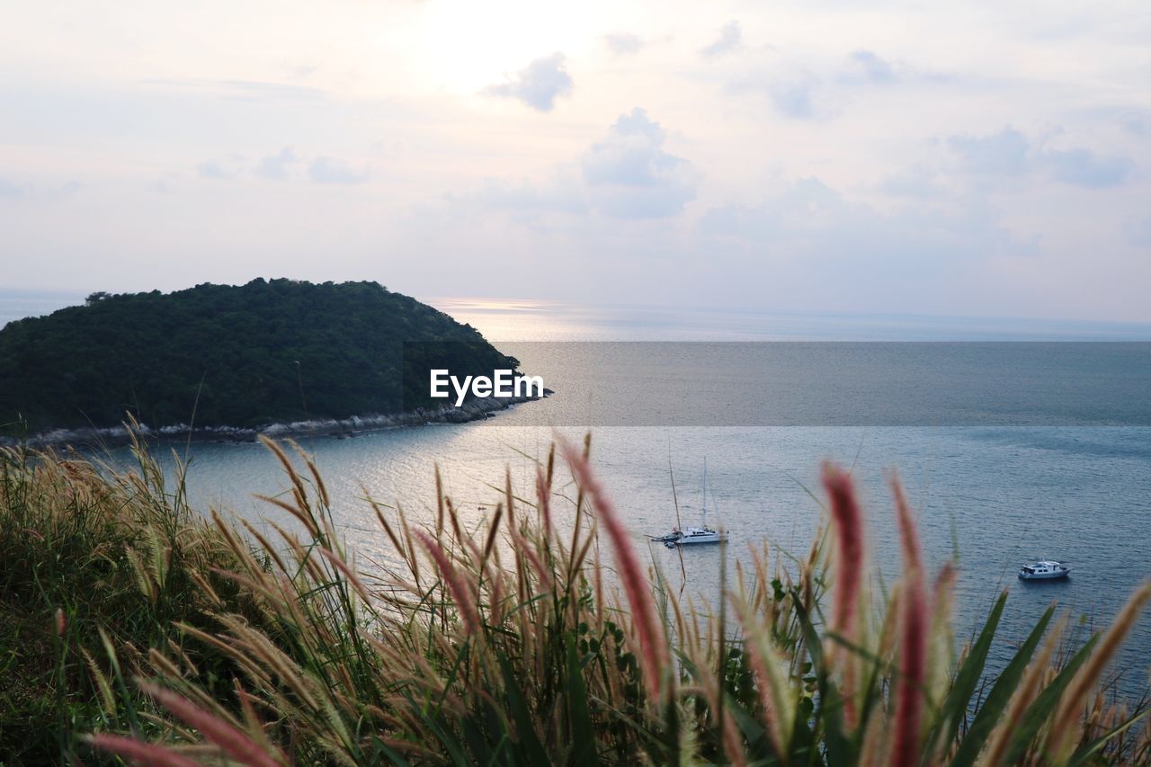 VIEW OF SEA AGAINST SKY