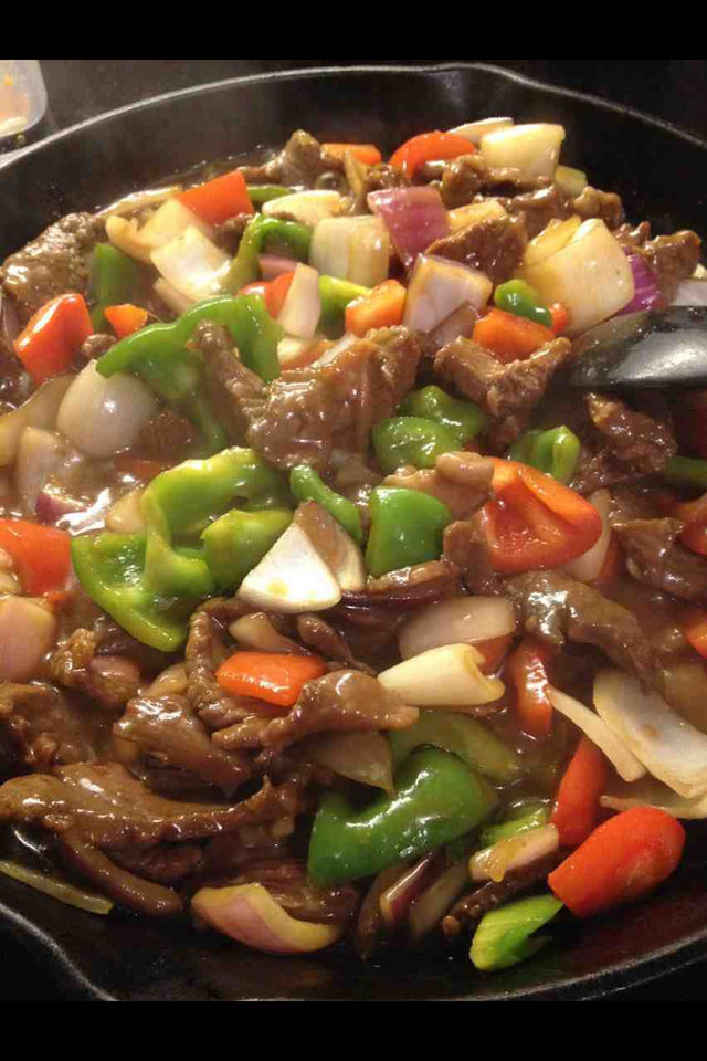 CLOSE-UP OF SERVED FOOD