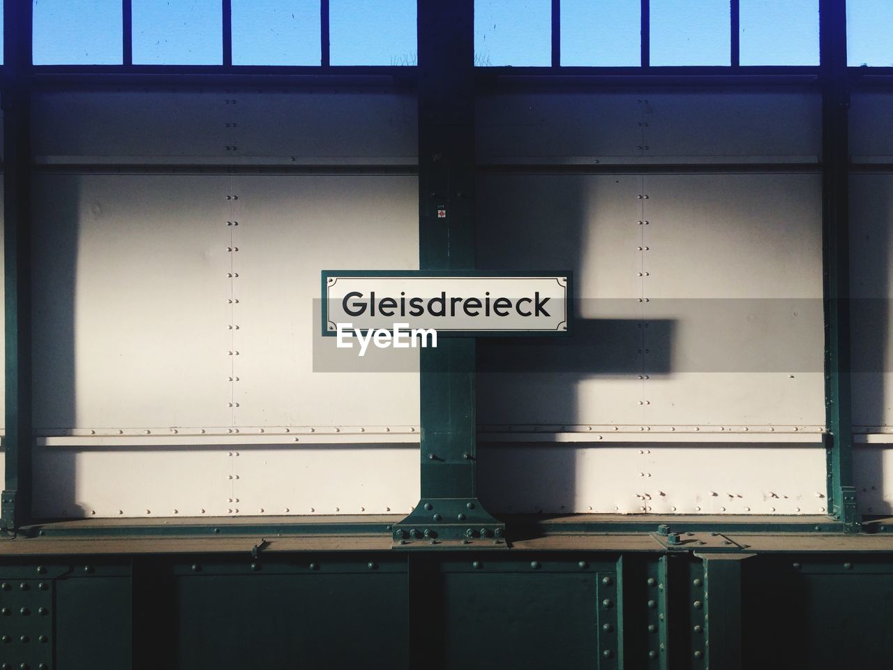 Gleisdreieck subway station sign