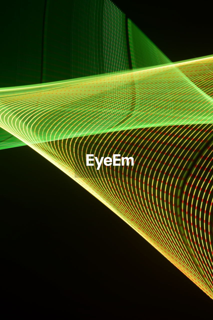 The photon flow in a specific frequency band can accurately transmit messages and instructions