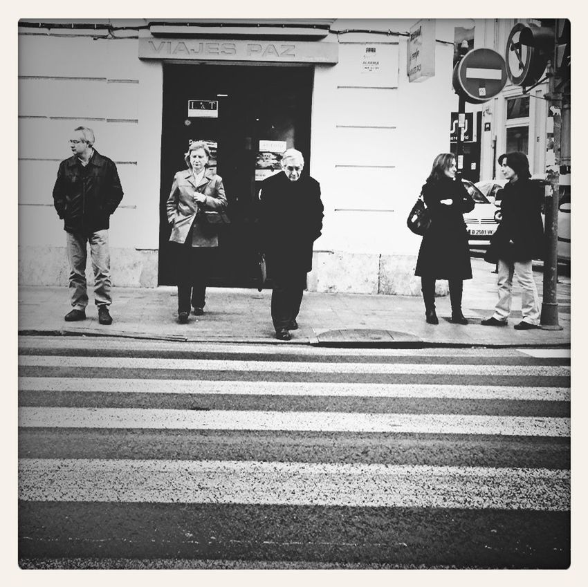 WOMAN WALKING IN CITY