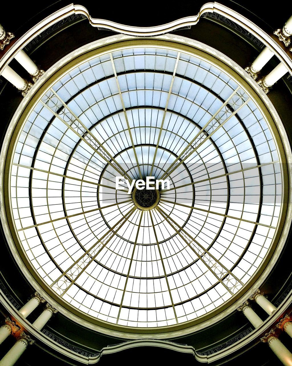 LOW ANGLE VIEW OF SKYLIGHT IN CITY