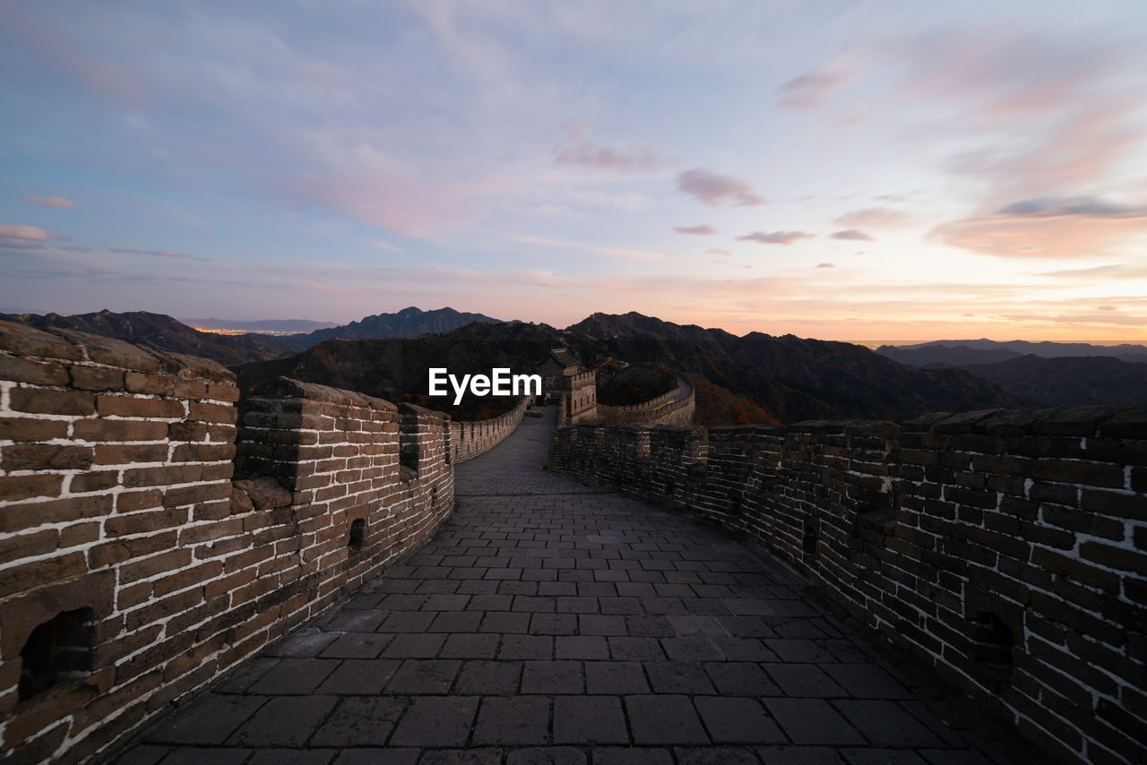 Great wall of autumn