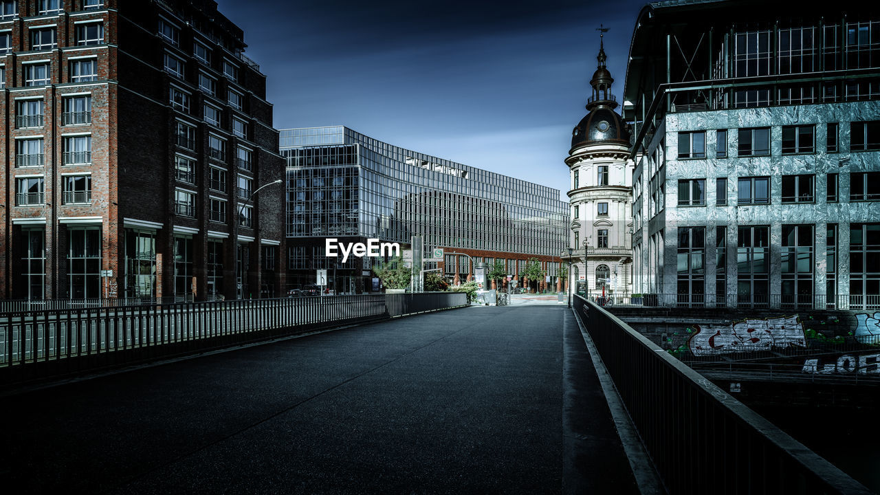 Pedestrian bridge in hamburg's city centre