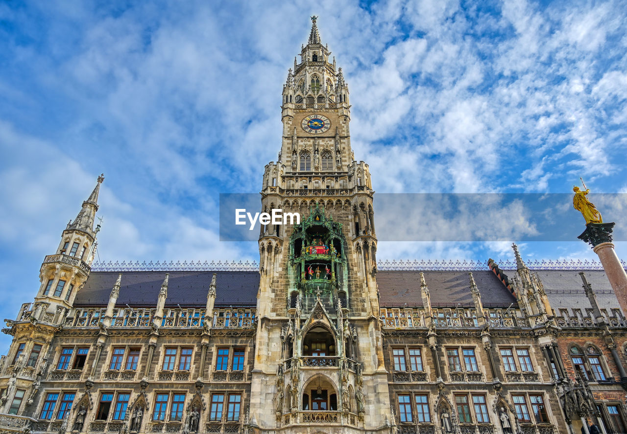 LOW ANGLE VIEW OF HISTORICAL BUILDING AGAINST SKY