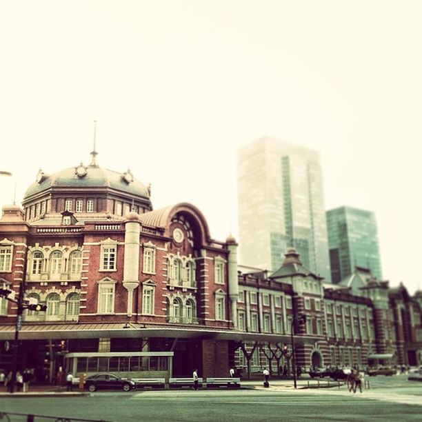 VIEW OF BUILDINGS IN CITY