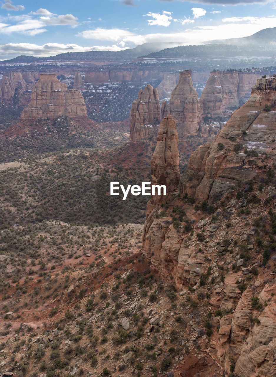 SCENIC VIEW OF MOUNTAIN