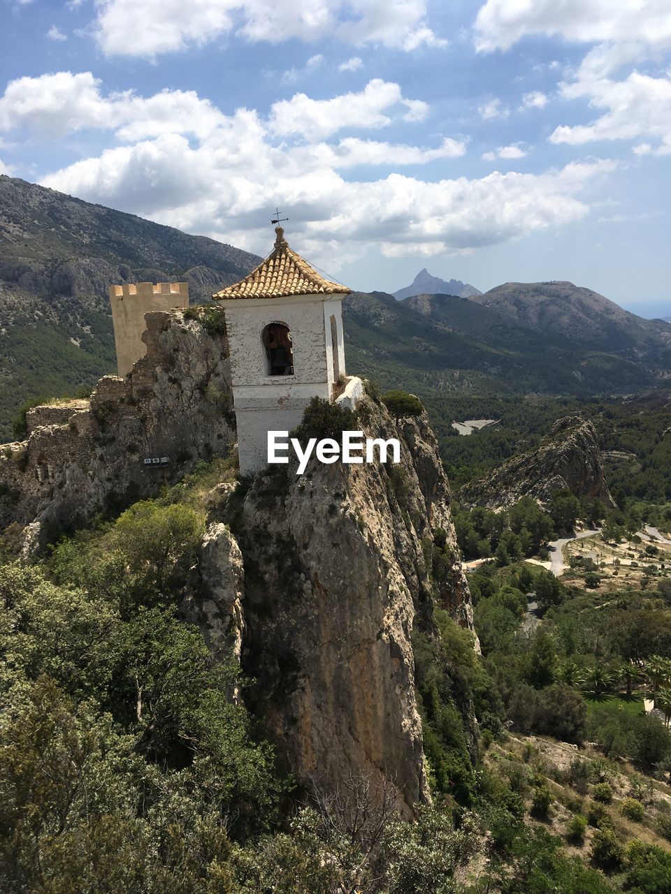 BUILT STRUCTURE BY BUILDINGS AGAINST SKY