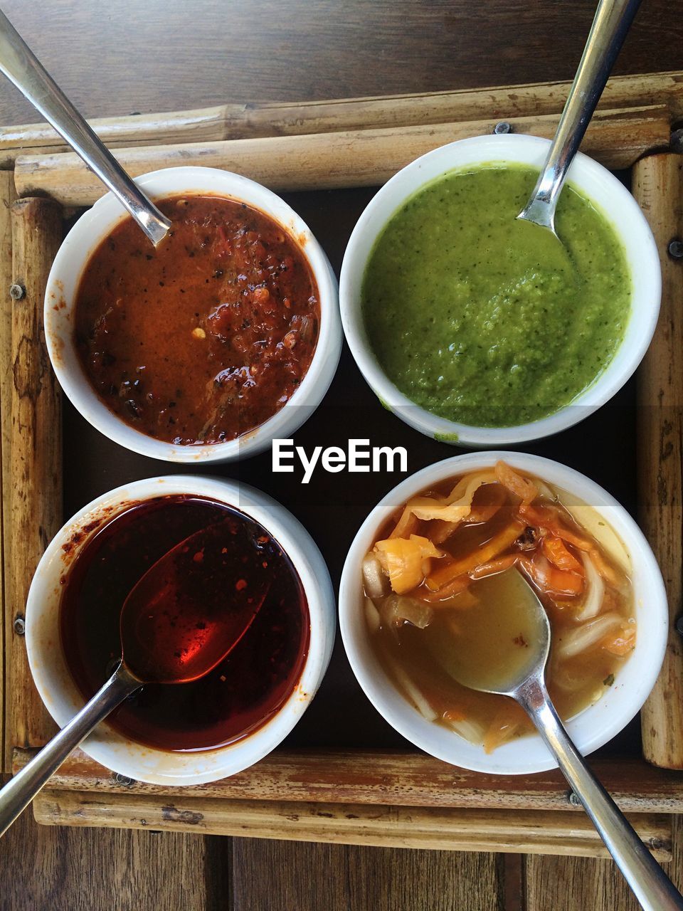 HIGH ANGLE VIEW OF TEA SERVED ON PLATE