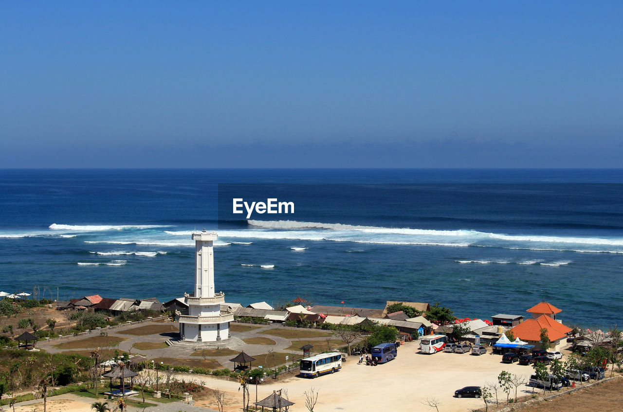 HIGH ANGLE VIEW OF BEACH AGAINST SKY