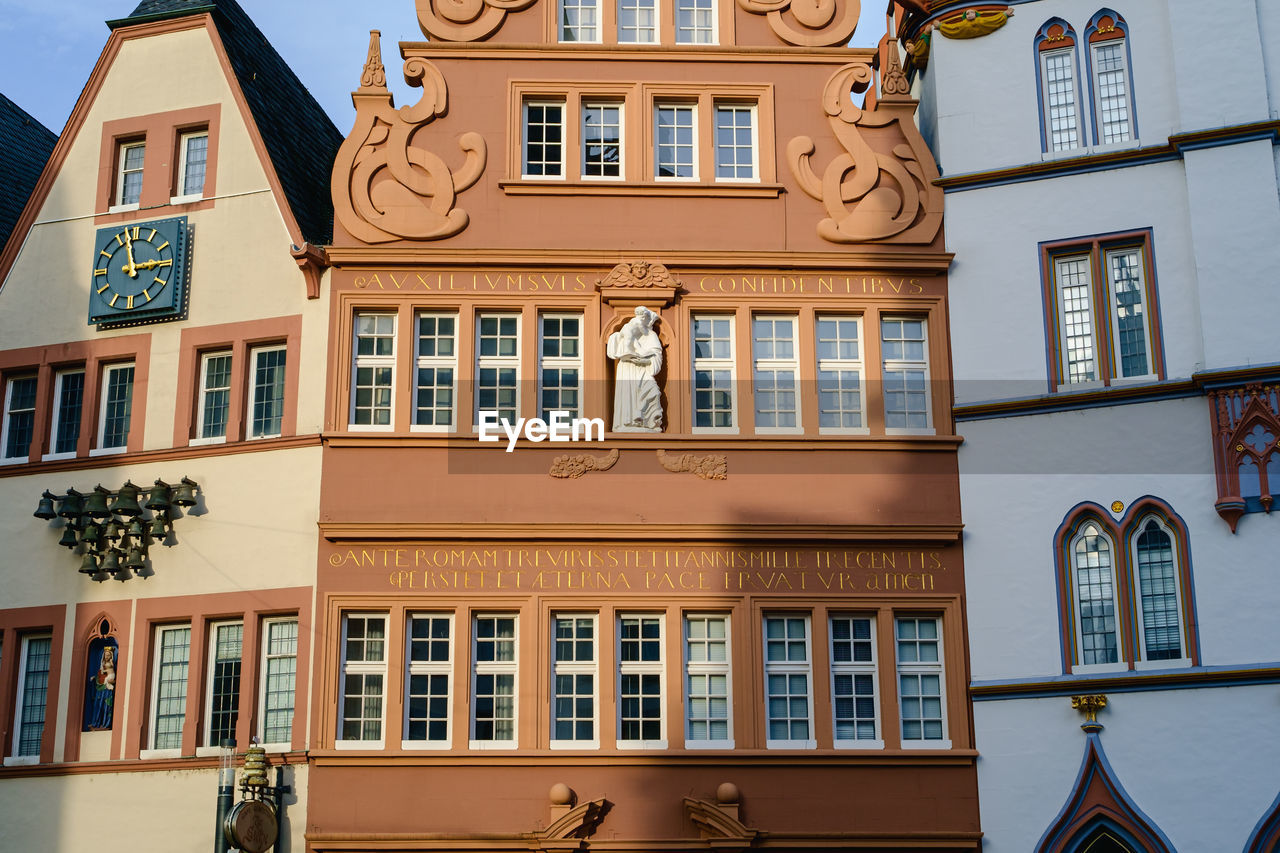 architecture, building exterior, built structure, window, building, city, house, facade, residential district, no people, travel destinations, history, the past, day, nature, home, low angle view, outdoors, balcony, travel, street, tourism, town