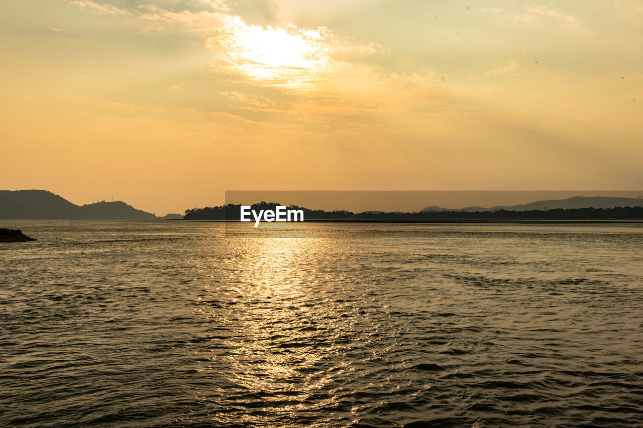 River island at dusk with pristine view