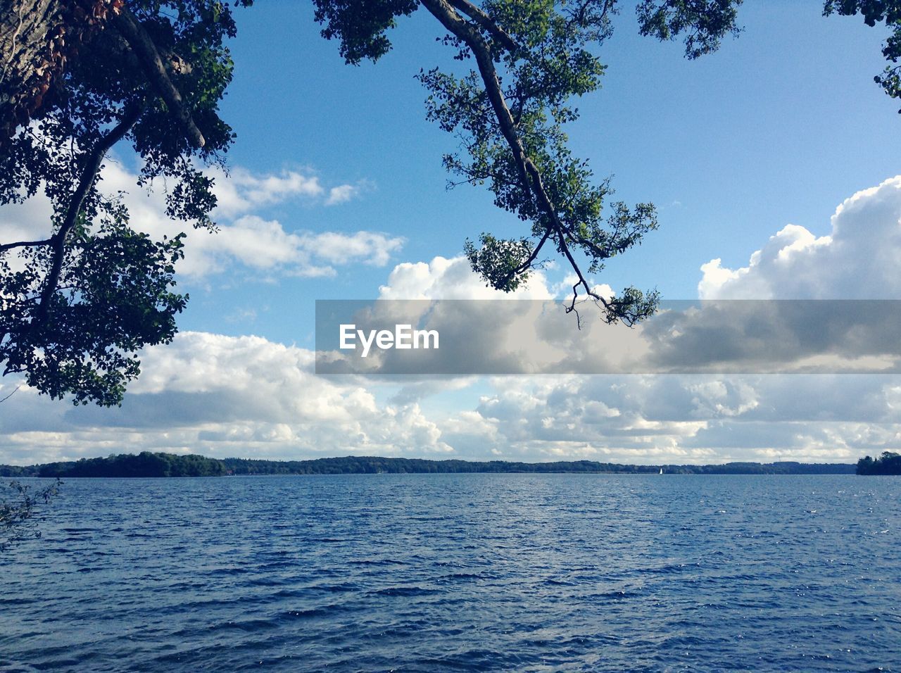 SCENIC VIEW OF SEA