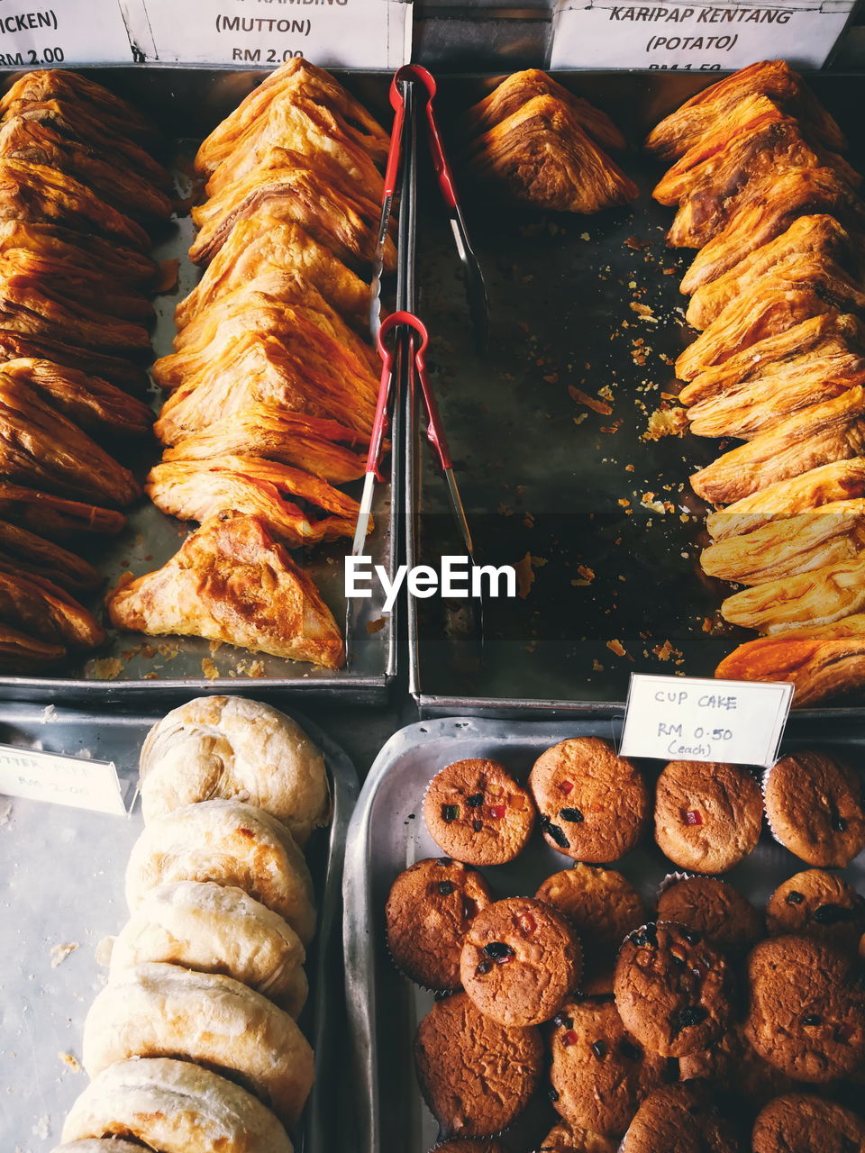 CLOSE-UP OF FOOD FOR SALE