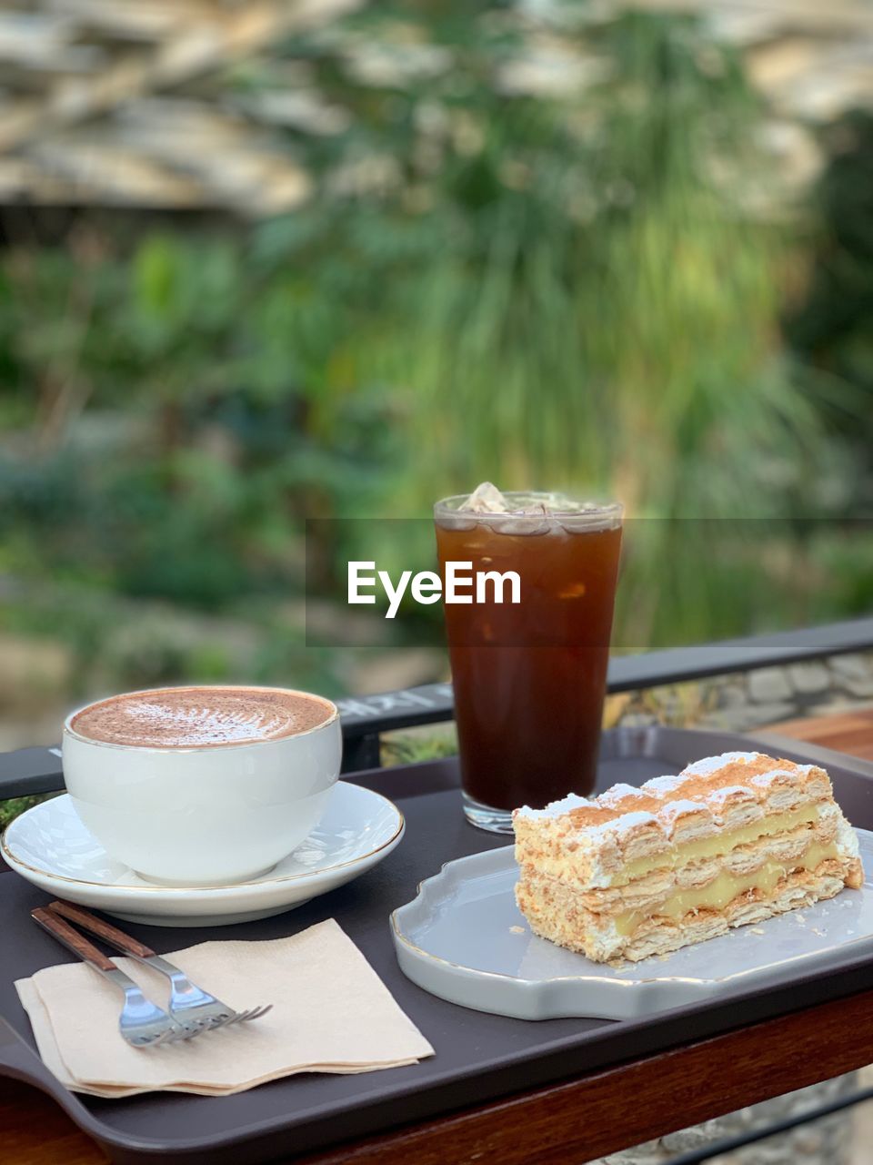 CLOSE-UP OF COFFEE WITH ICE CREAM