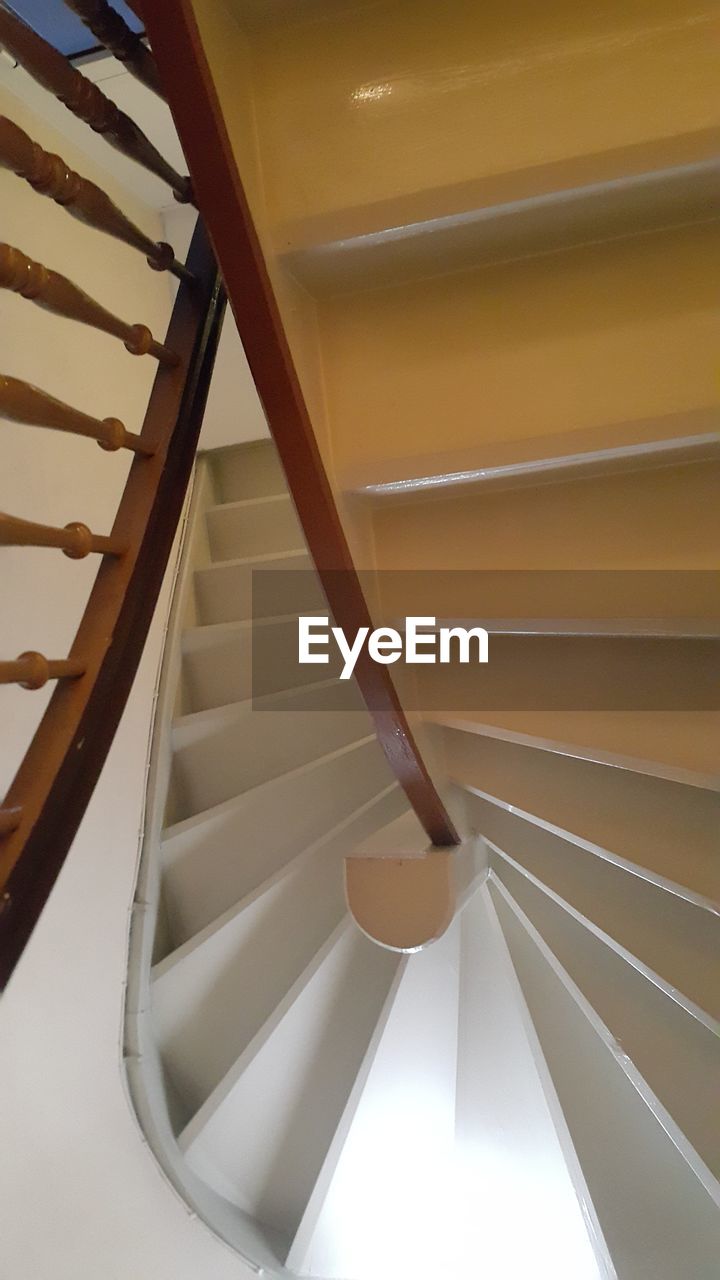 stairs, staircase, steps and staircases, architecture, railing, ceiling, spiral, indoors, spiral staircase, handrail, built structure, daylighting, no people, baluster, wood, interior design, room, floor, pattern, building, curve