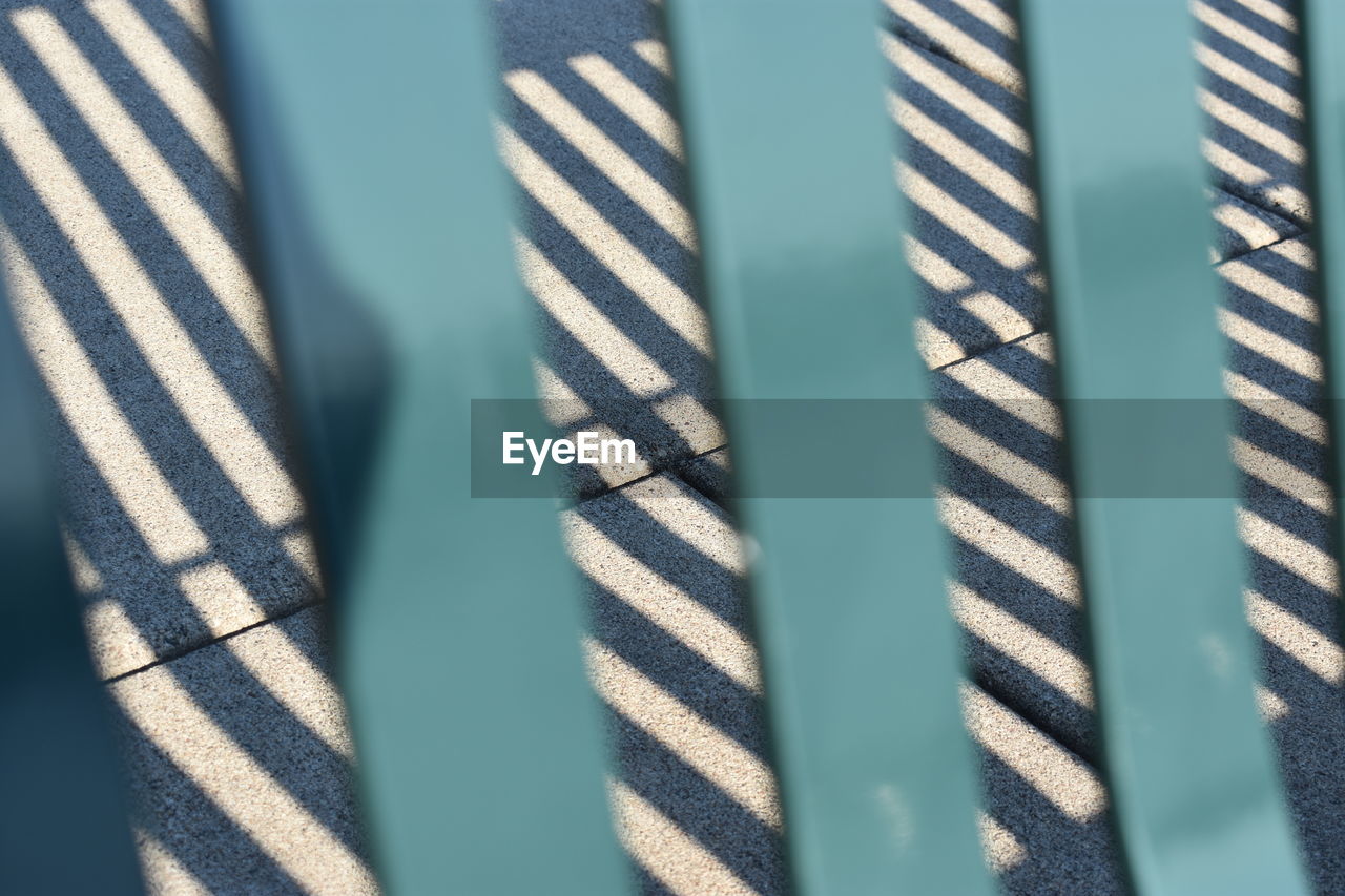 FULL FRAME SHOT OF LEAVES