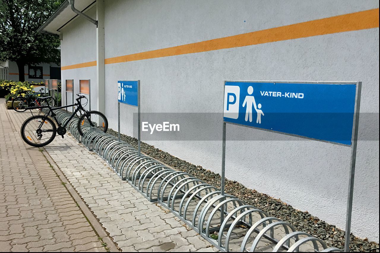BICYCLE BY BUILDING