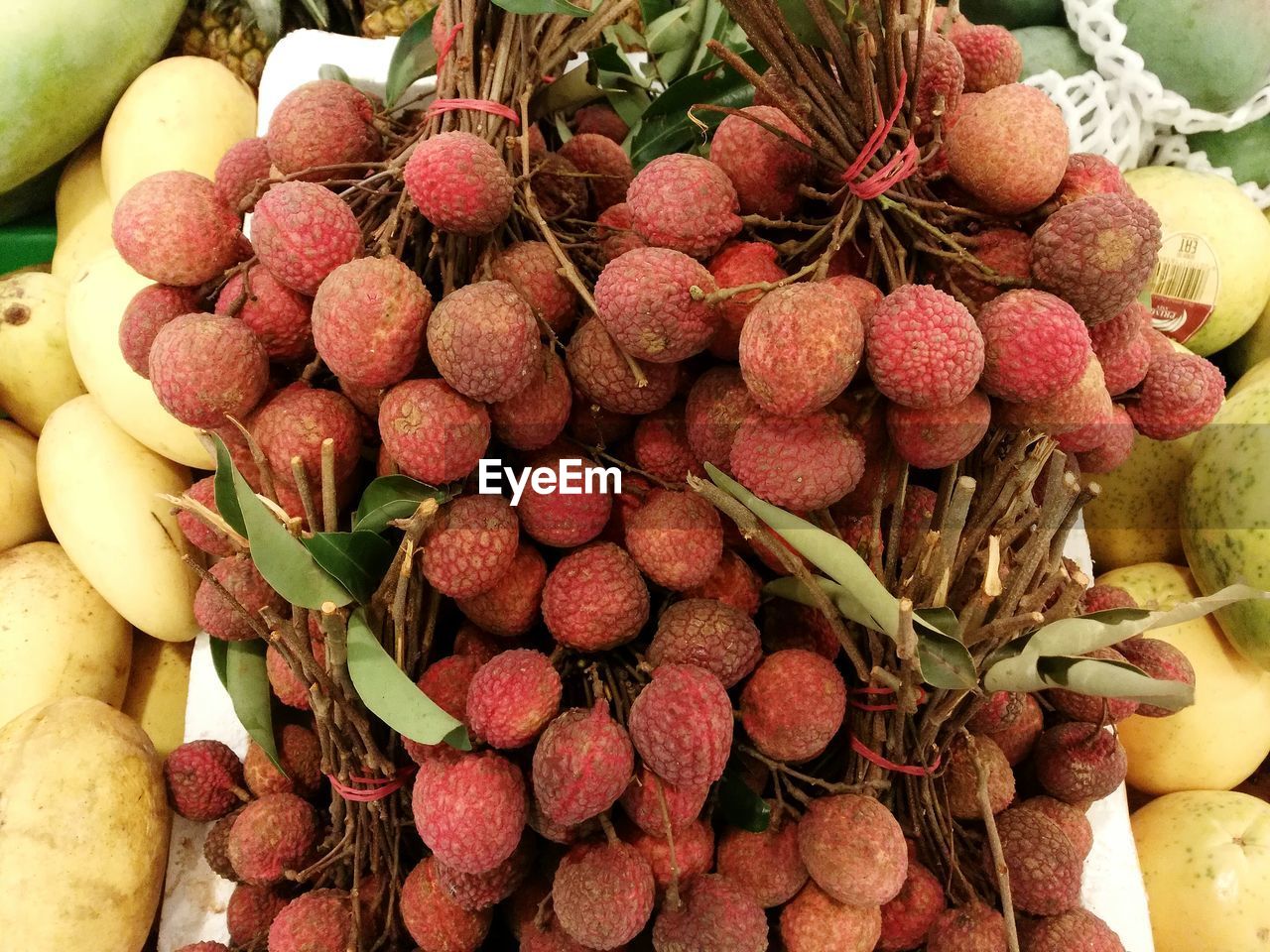 CLOSE-UP VIEW OF STRAWBERRIES