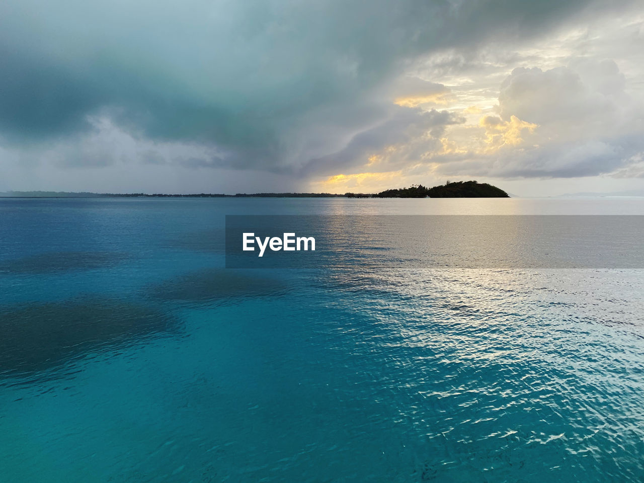 IDYLLIC VIEW OF SEA AGAINST SKY