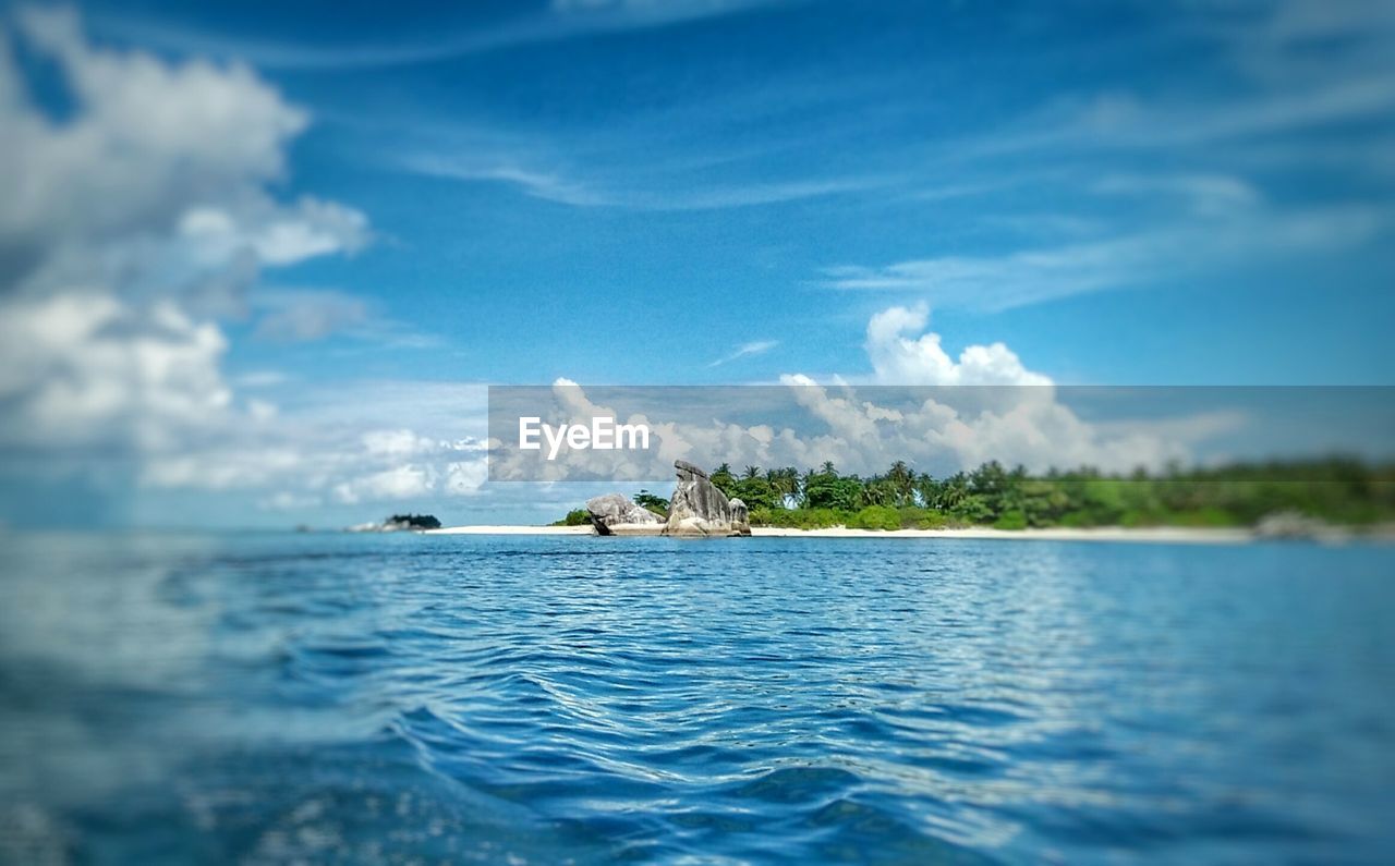 VIEW OF SEA AGAINST SKY