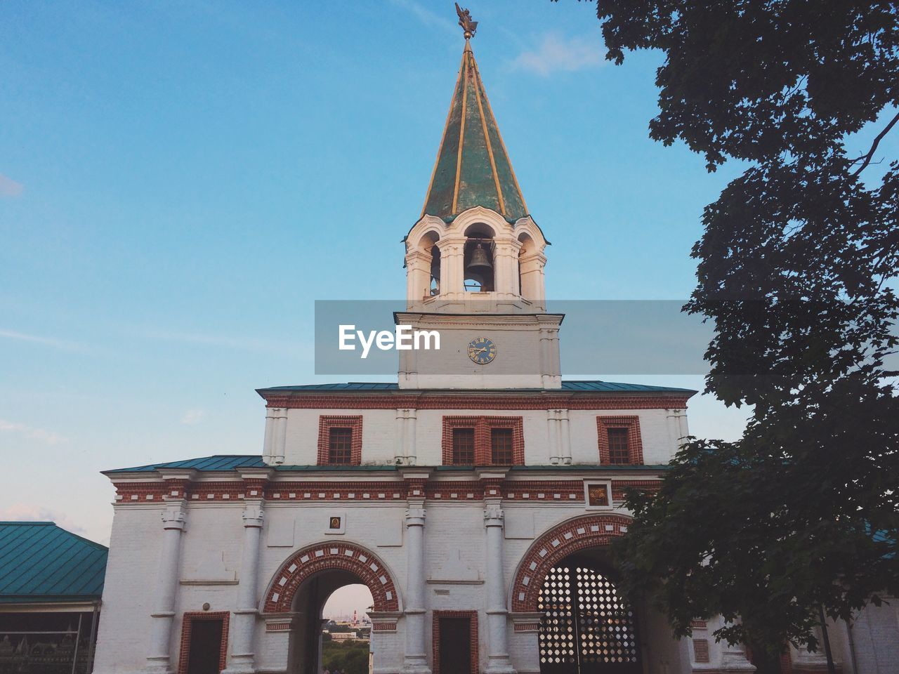 LOW ANGLE VIEW OF CHURCH AGAINST SKY