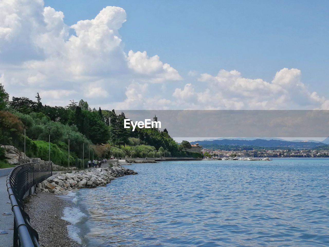 SCENIC VIEW OF LAKE BY TREE AGAINST SKY