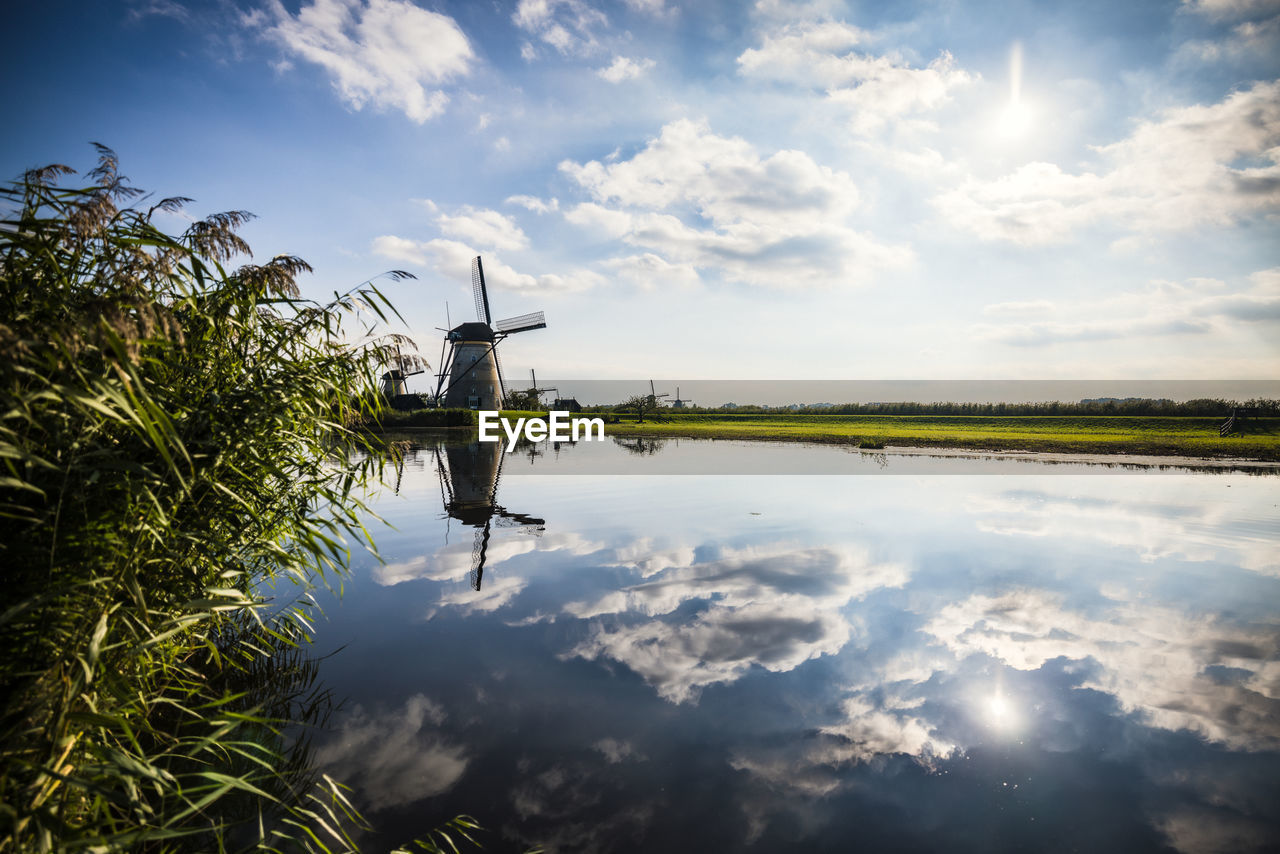 The famous dutch windmills at kinderdijk, a unesco world heritage site, south holland