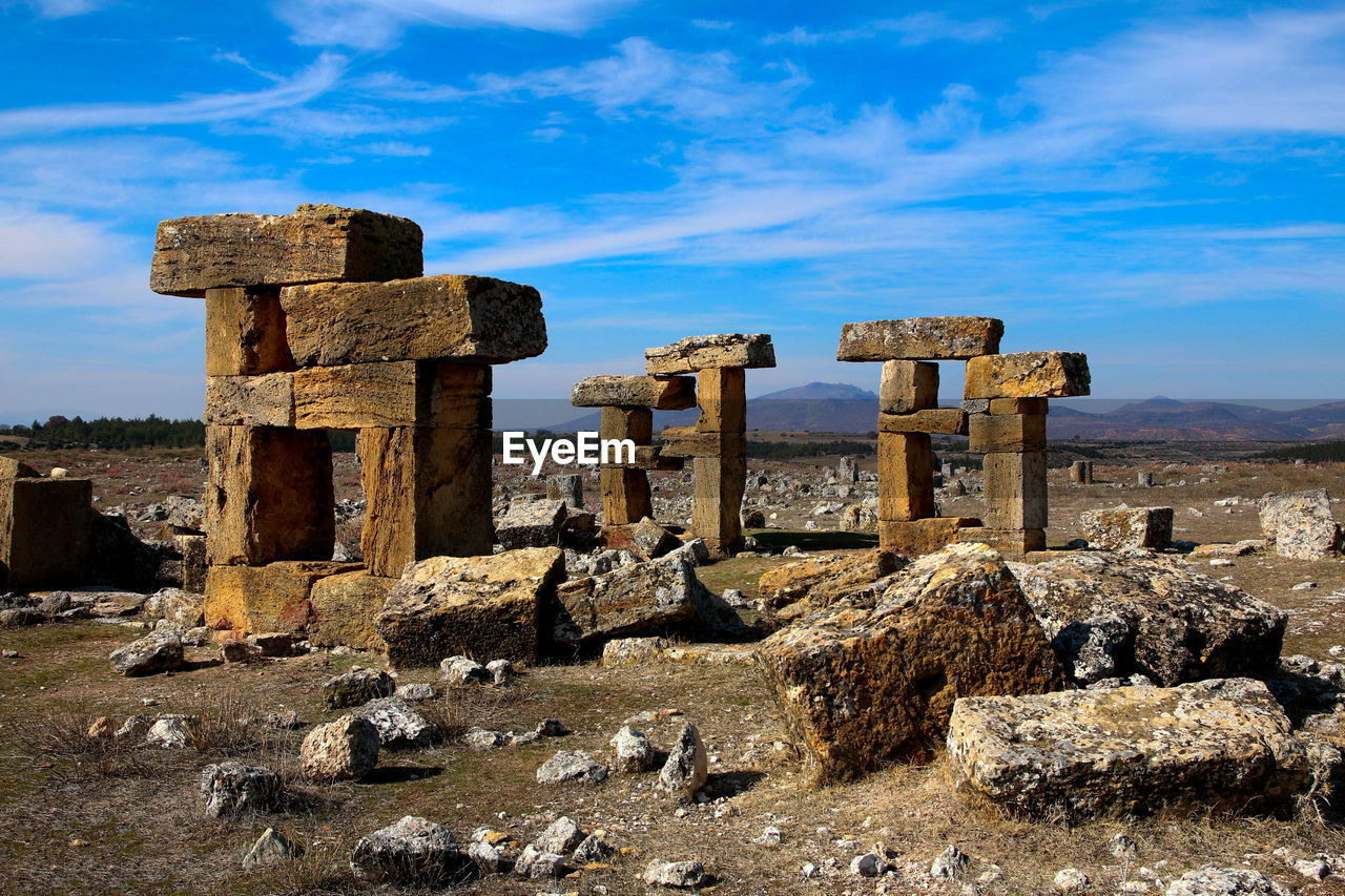 VIEW OF OLD RUIN BUILDING