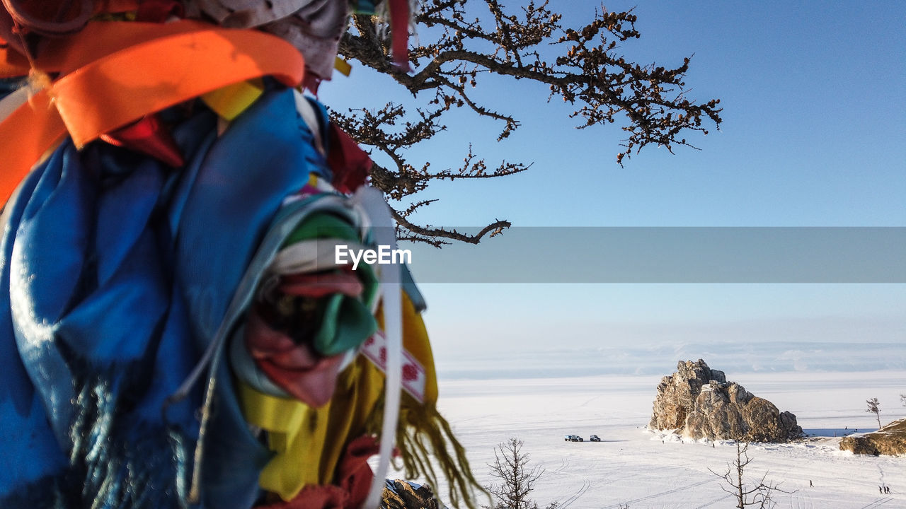 PANORAMIC VIEW OF SNOW COVERED LANDSCAPE