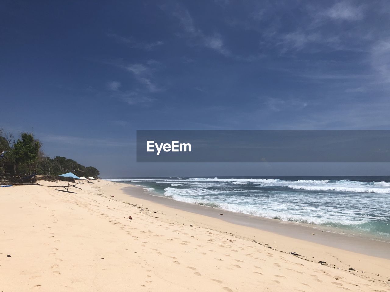 VIEW OF BEACH AGAINST SKY